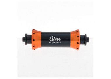 Edition One road bike front hub orange