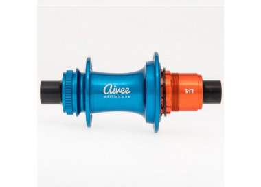 Edition One SL Centerlock® rear hub with blue anodized