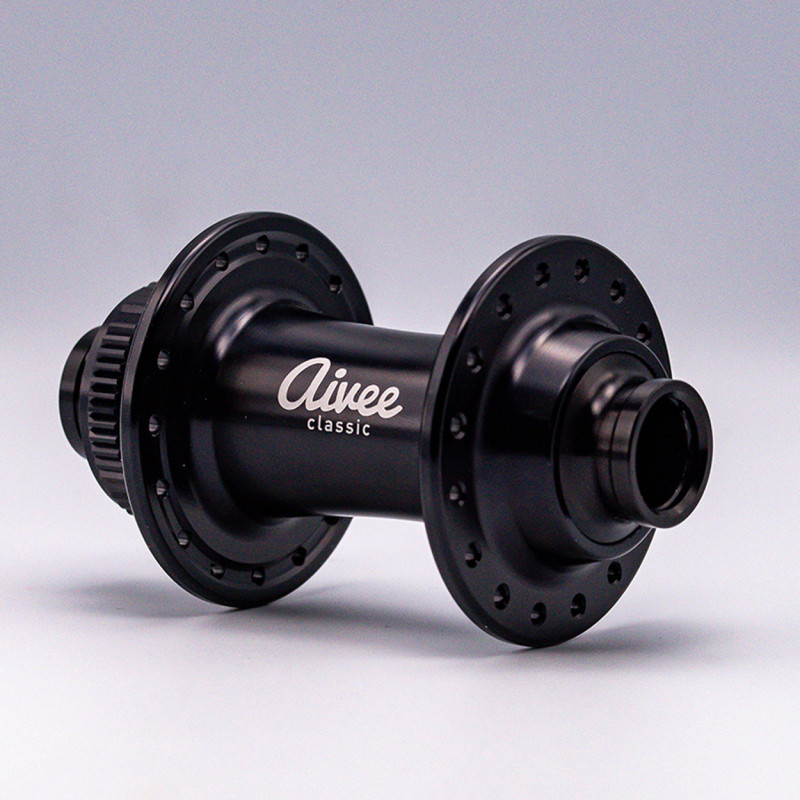 Multi-application disc hub for road, gravel or mountain bike