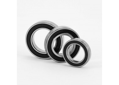 Range of EZO brand bearings for Classic centerlock rear hubs